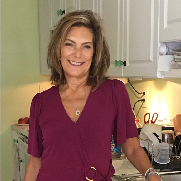 Meet your Posher, Lisa - Picture 2 of 3